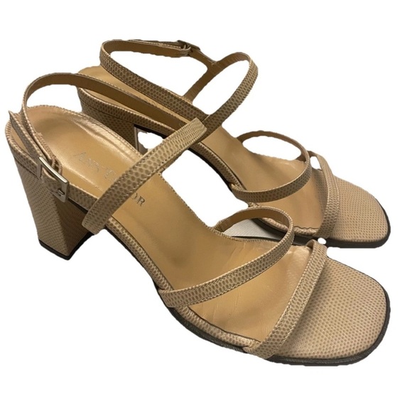 Ann Taylor Vintage 90’s Block Heel Sandal Nude/oatmeal croc print Size 7 - Picture 2 of 6